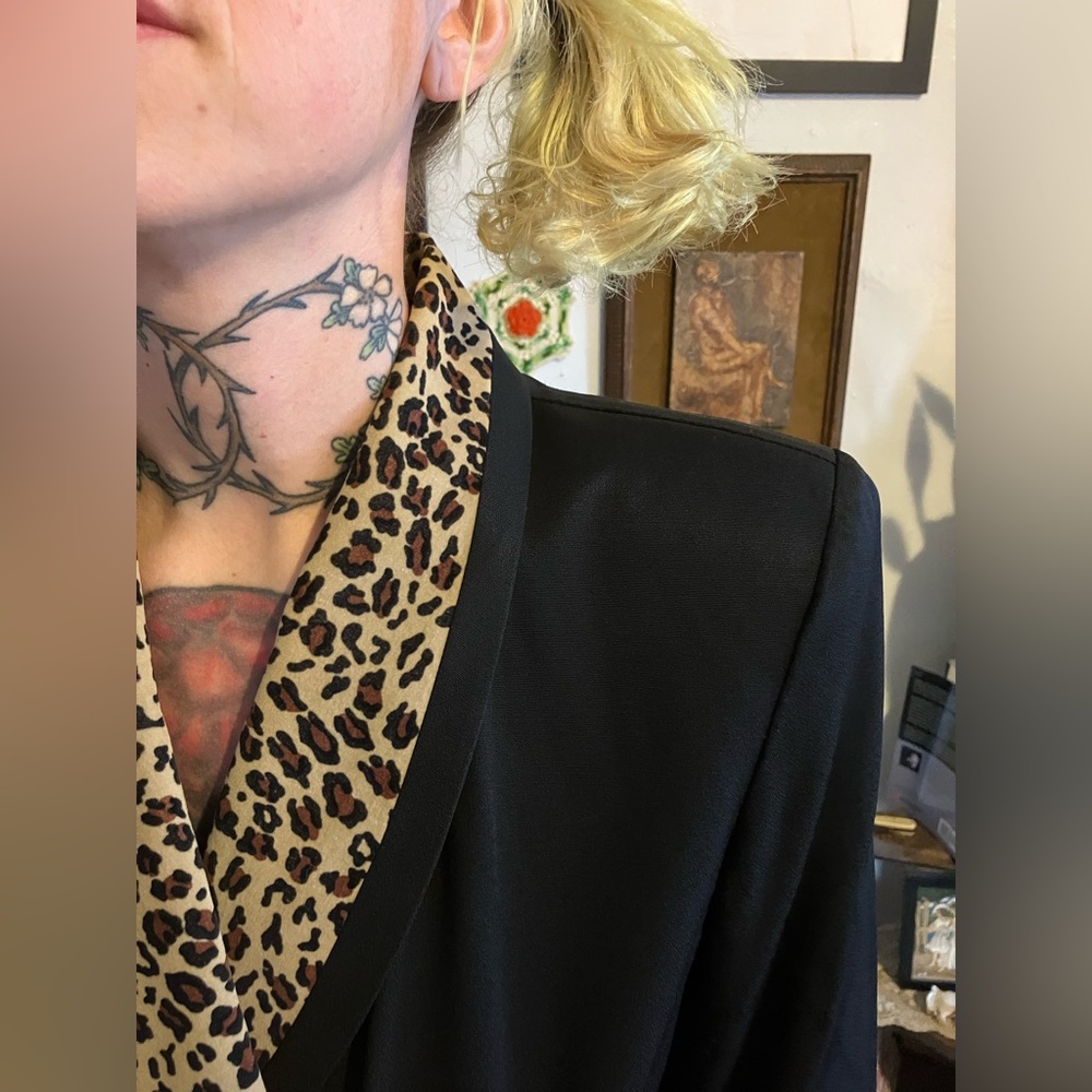 ๐ SOLD ๐ Vintage Sassy Black Leopard Blazer Dress by Danny & Nicole ~ Size 8P - Picture 6 of 11